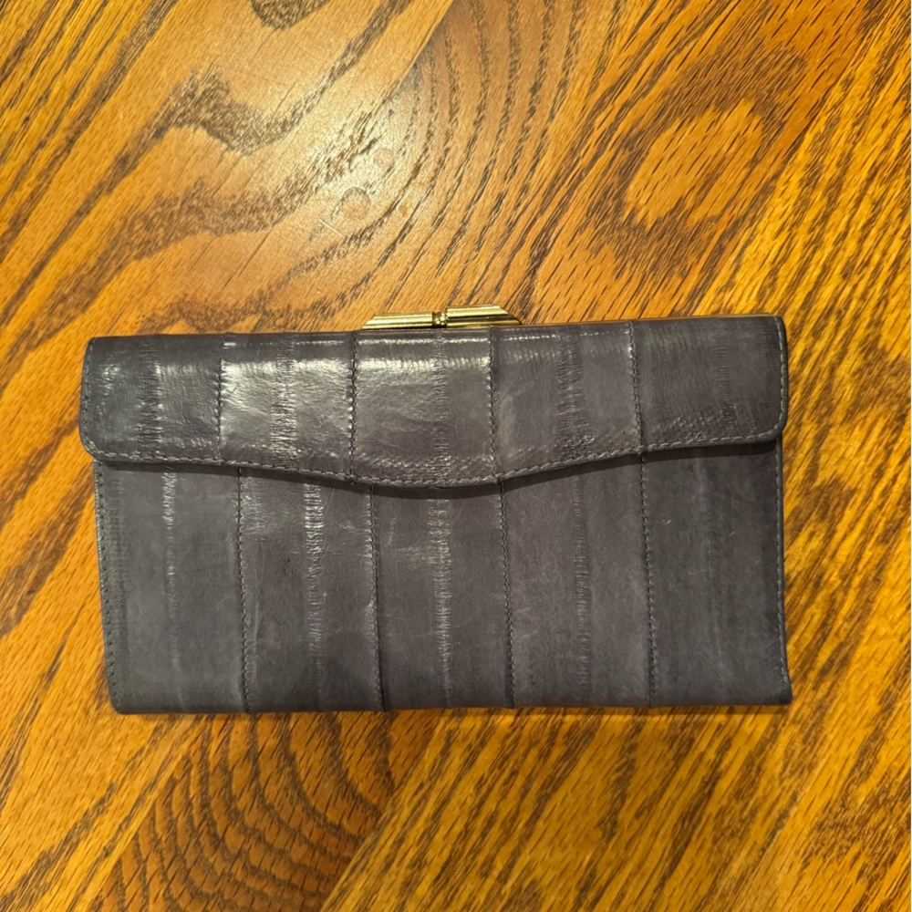 Vintage EEl Skin Wallet